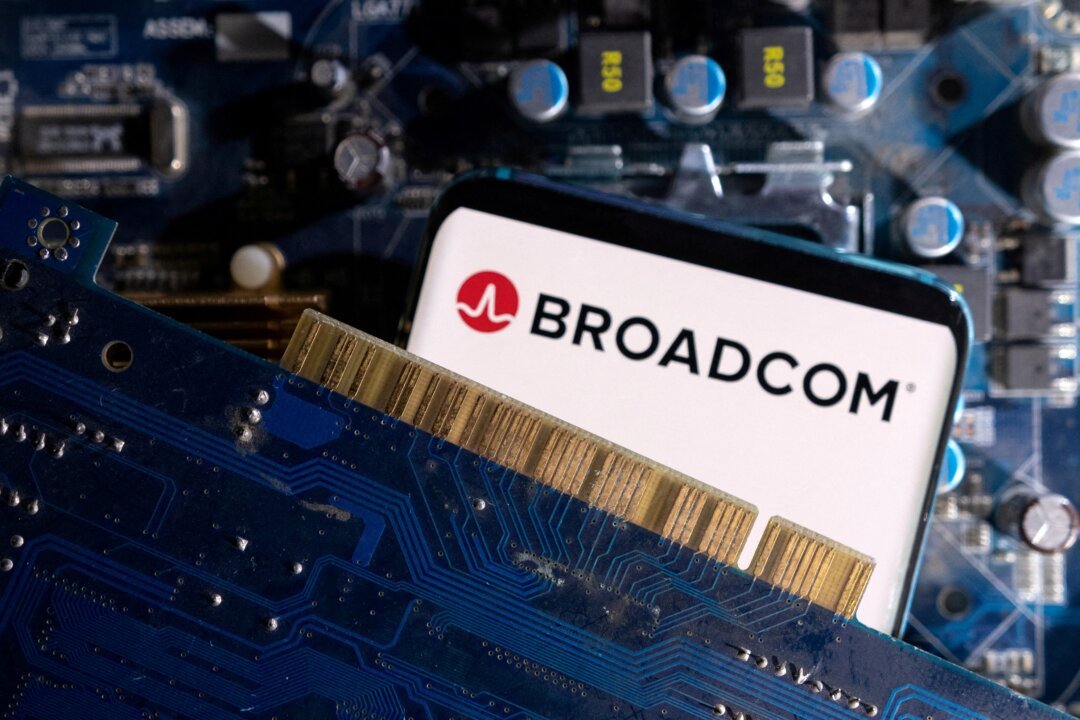 Broadcom Beats Earnings Expectations, But Stock Takes a Dip