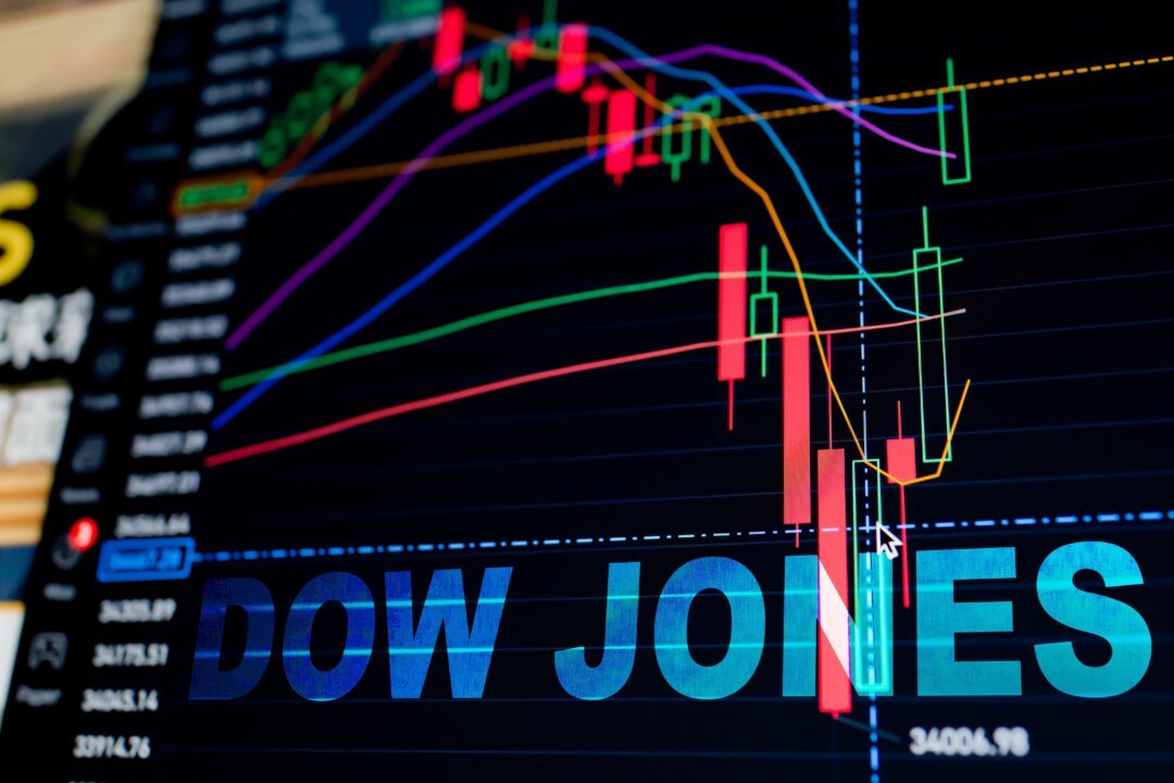 US Stocks Inch Closer to Record Highs on June 3rd Amidst Tariff Uncertainty