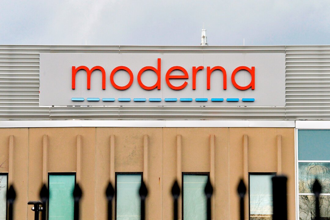 Moderna’s RSV Vaccine Gets FDA Nod for Younger Adults!