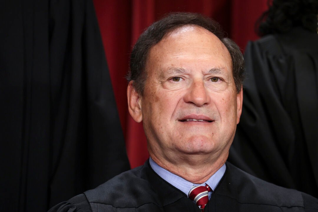Supreme Court Narrows Window for Challenging Deportation: A 30-Day Deadline Explained