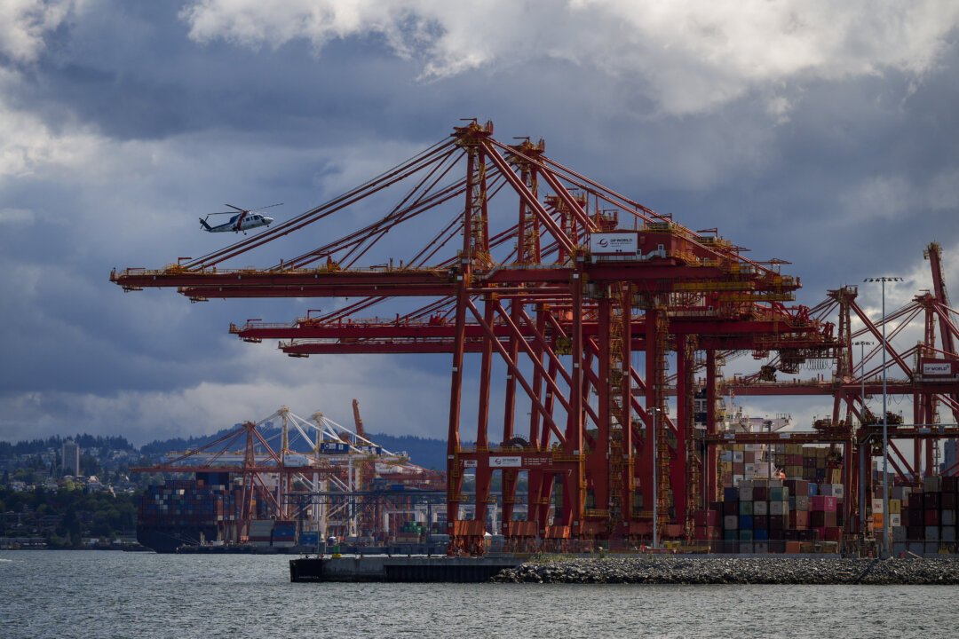 Canada’s Shocking $7.1B Trade Deficit: What Went Wrong in April?