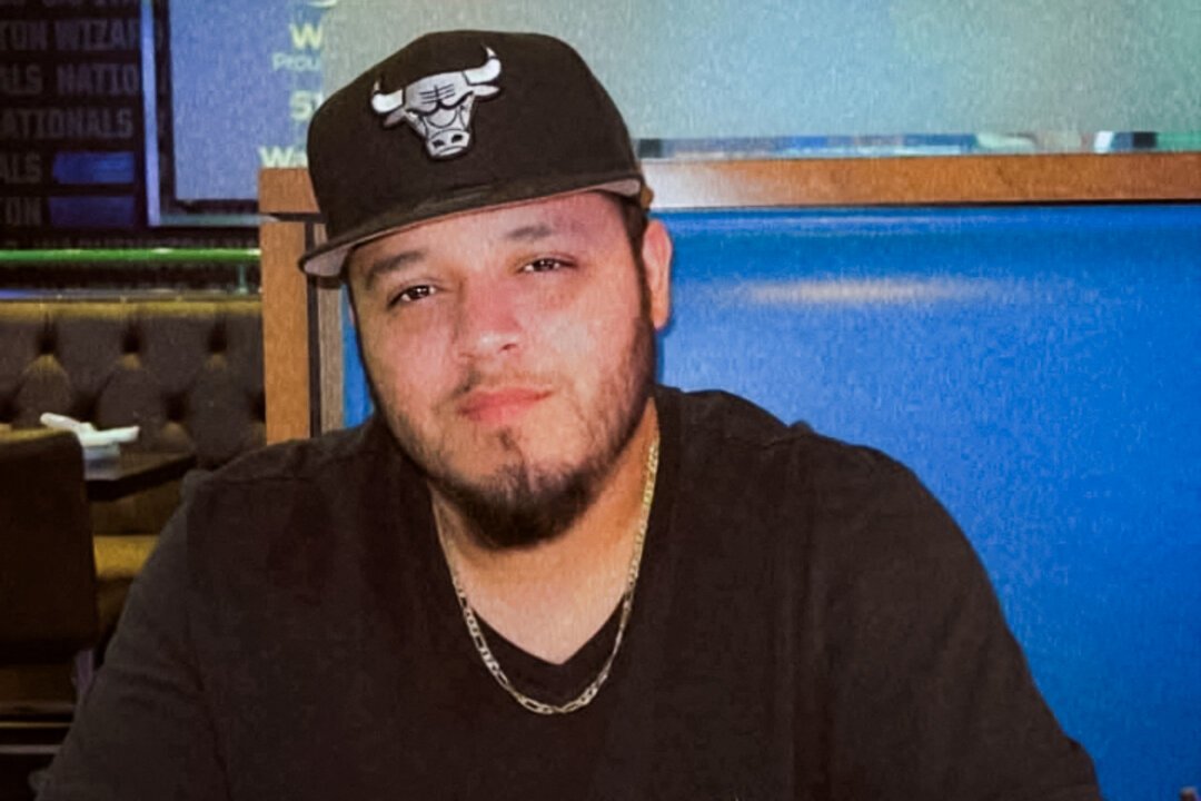 Federal Judge Orders Release of Salvadoran Man Facing Smuggling Charges, But ICE Detention Looms