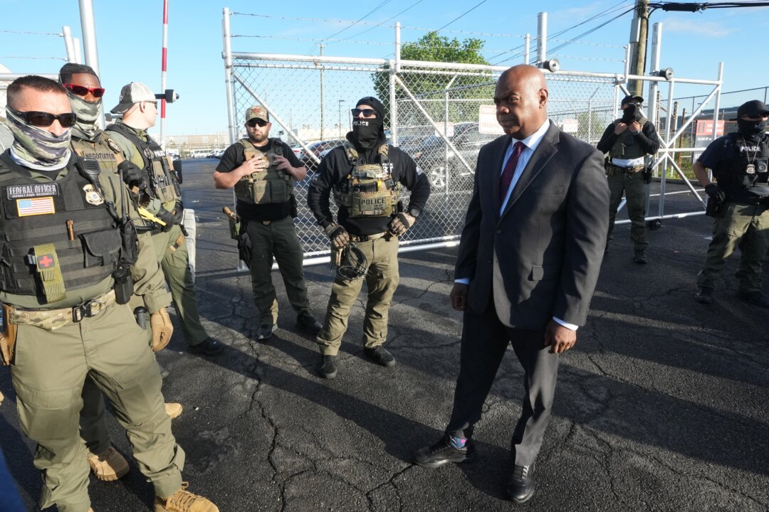 Newark Mayor Baraka Sues US Attorney Habba: False Arrest and Political Retaliation?
