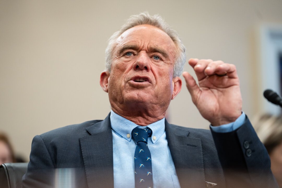 US Halts Gavi Funding: Vaccine Safety Concerns Take Center Stage