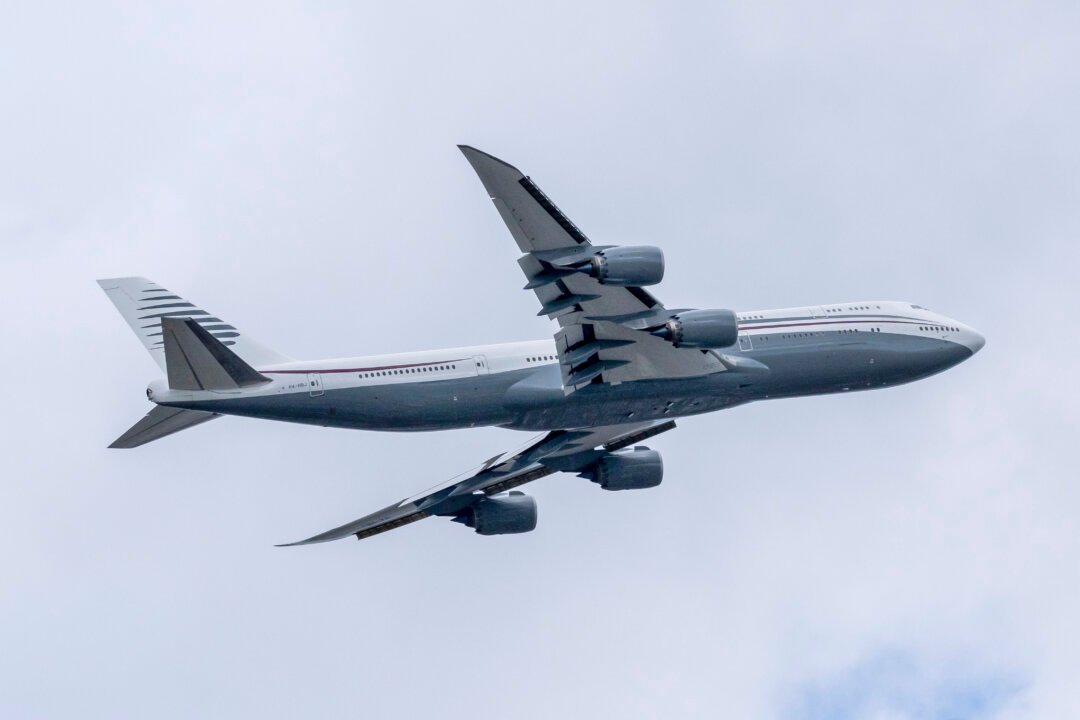 Qatar’s Gift: Transforming a 747 into the Next Air Force One for Under $400 Million