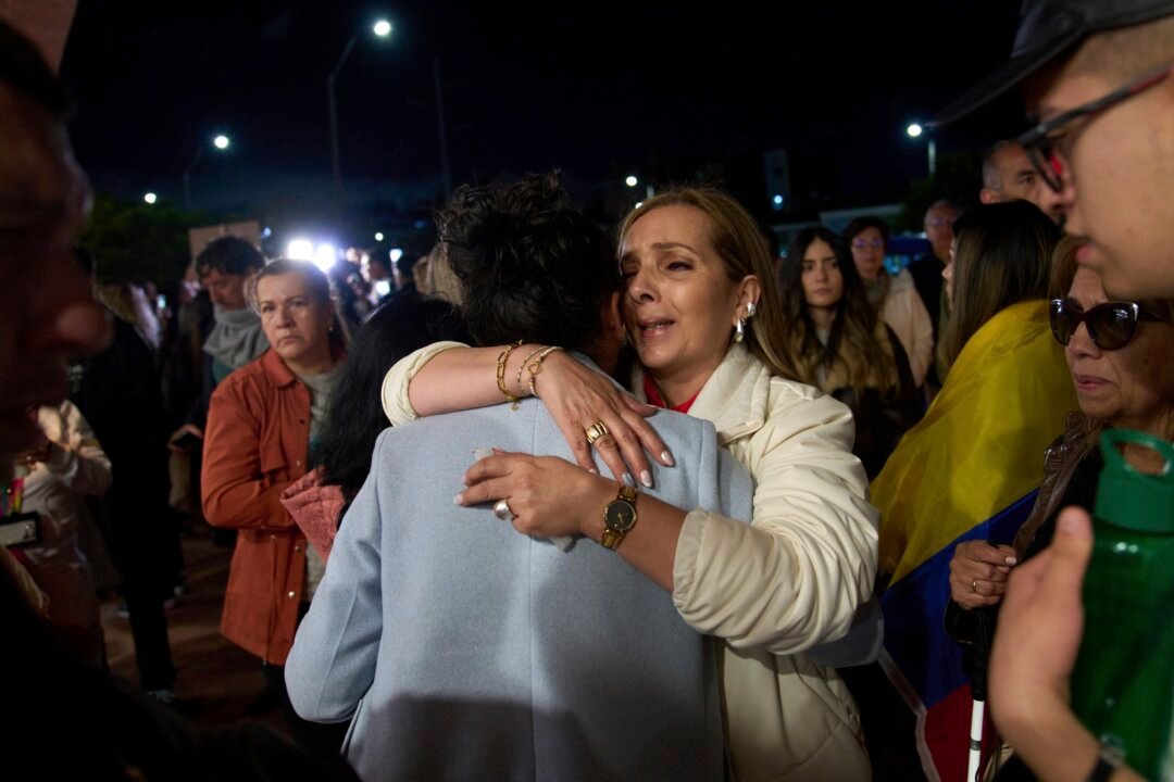 Colombian Presidential Candidate Battles for Life After Shooting, Amidst Wave of Bombings