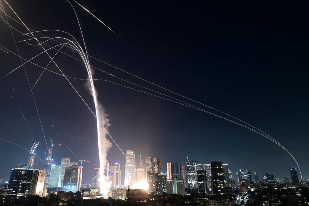 Escalating Tensions: Israel and Iran Trade Missile Strikes